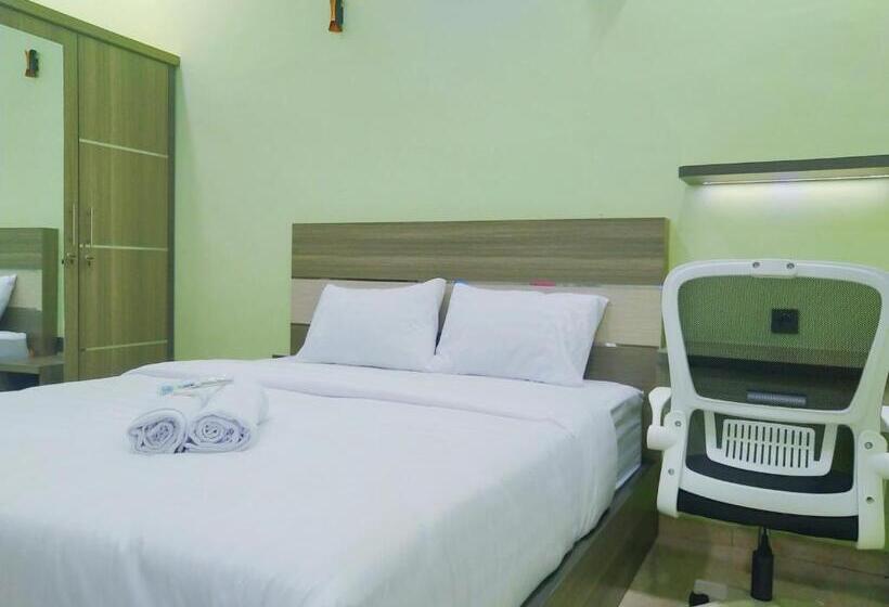 فندق Shiva Home Syariah Redpartner Near Alun Alun Tegal