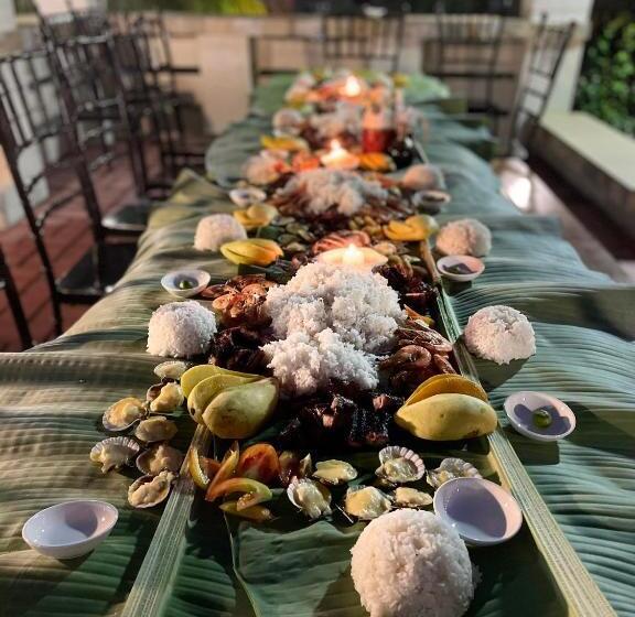 هتل Southdrive Beach Resort