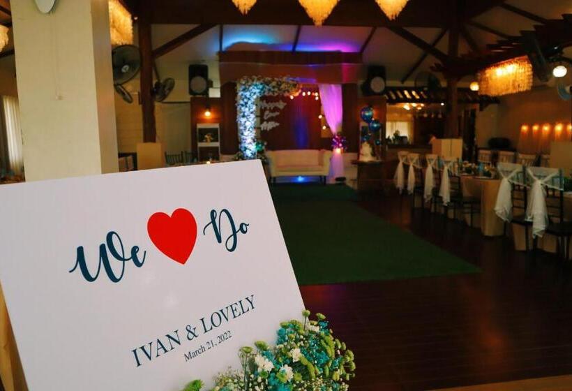 هتل Southdrive Beach Resort