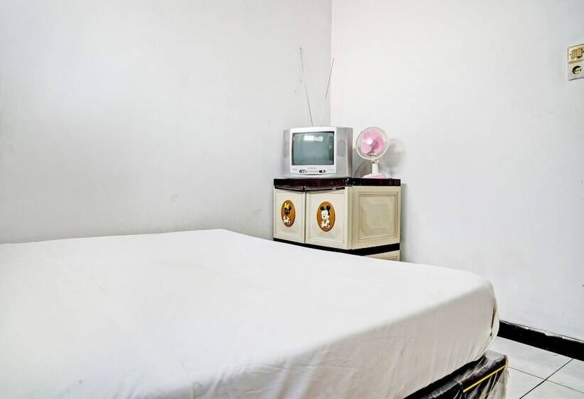 호텔 Spot On 93475 Garuda Homestay Syariah