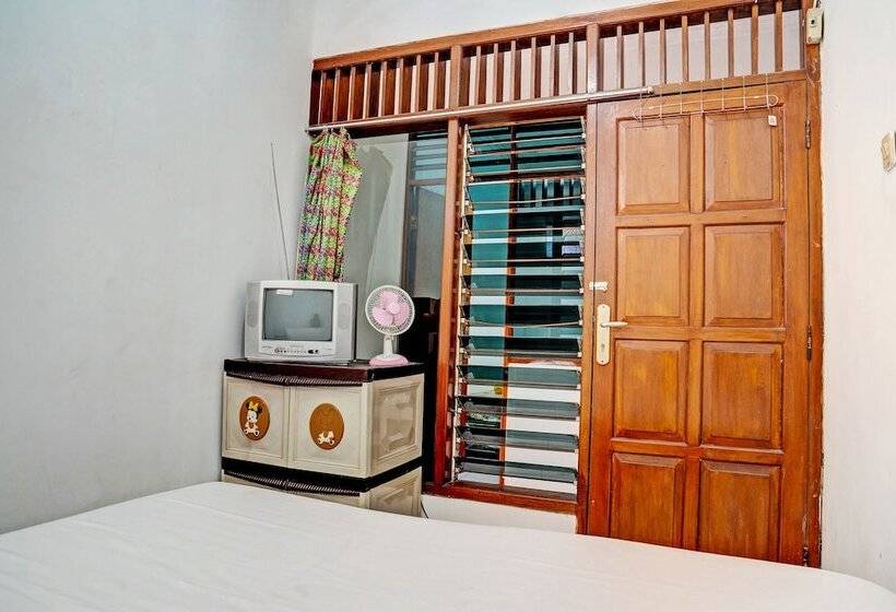 호텔 Spot On 93475 Garuda Homestay Syariah