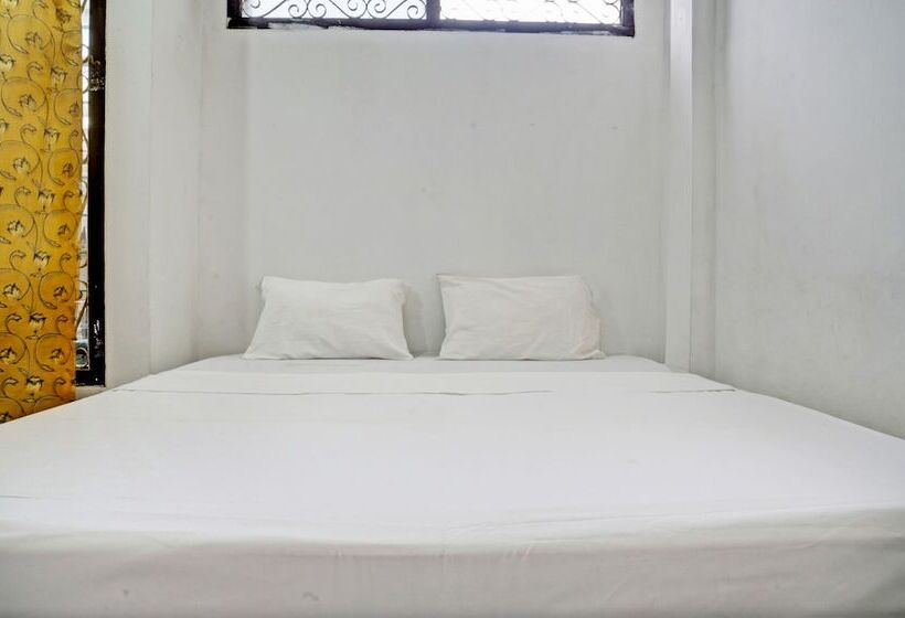 호텔 Spot On 93475 Garuda Homestay Syariah