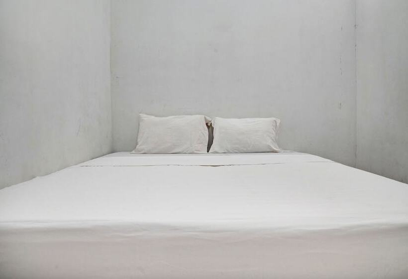 호텔 Spot On 93475 Garuda Homestay Syariah