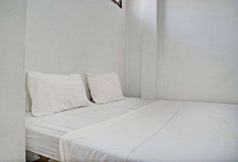 호텔 Spot On 93475 Garuda Homestay Syariah