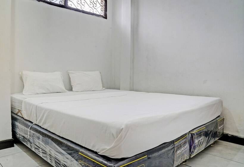 호텔 Spot On 93475 Garuda Homestay Syariah