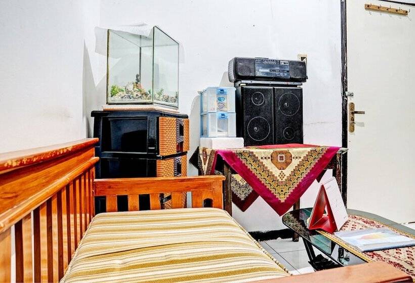 호텔 Spot On 93475 Garuda Homestay Syariah