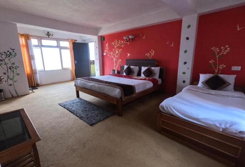 בית מלון כפרי The Ace Pine Valley