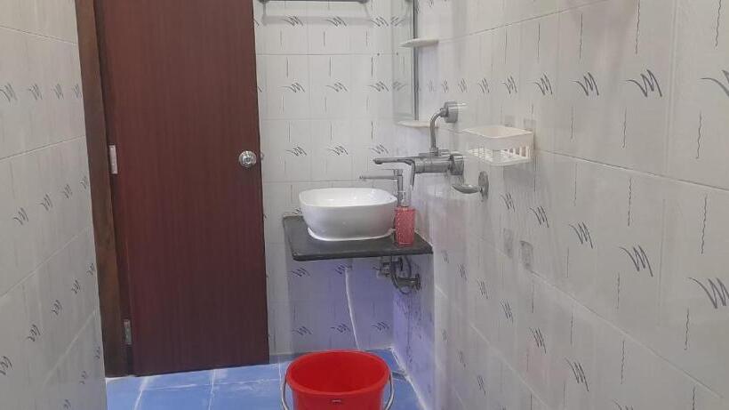 فندق The Kashi Inn