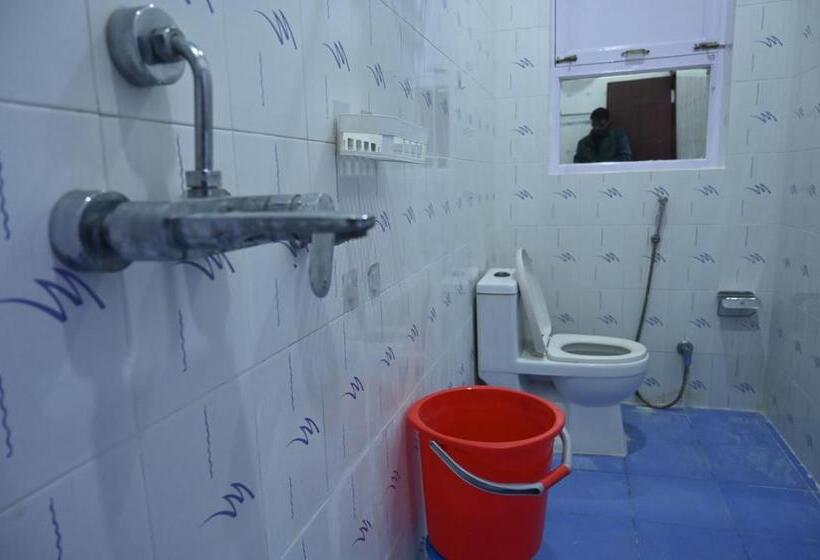 فندق The Kashi Inn