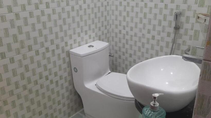 فندق The Kashi Inn