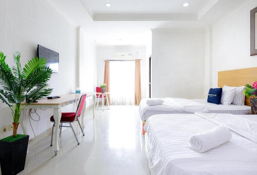 فندق Urbanview Srb Near Mall Ciputra Cibubur By Reddoorz