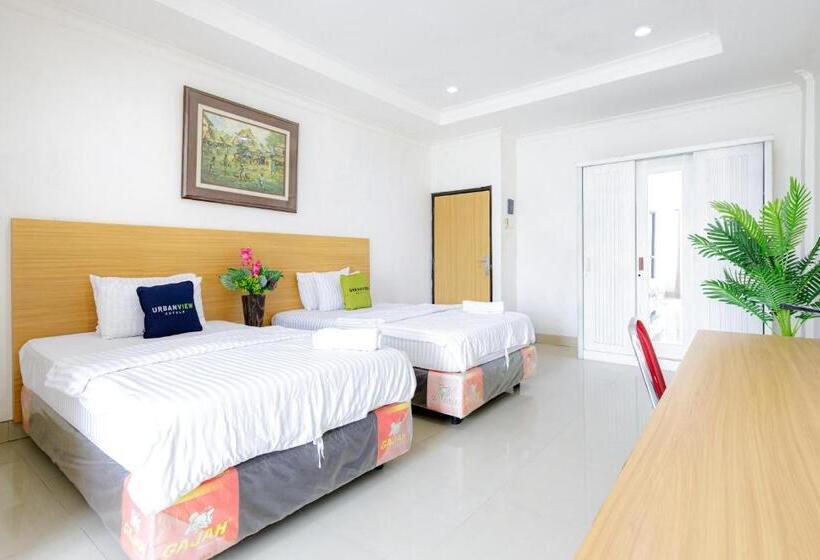 Отель Urbanview Srb Near Mall Ciputra Cibubur By Reddoorz