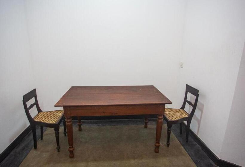 ホテル Villa Risithenmi