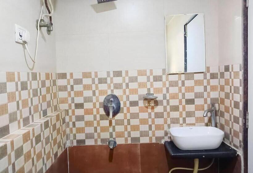 酒店 Vishwadarshan