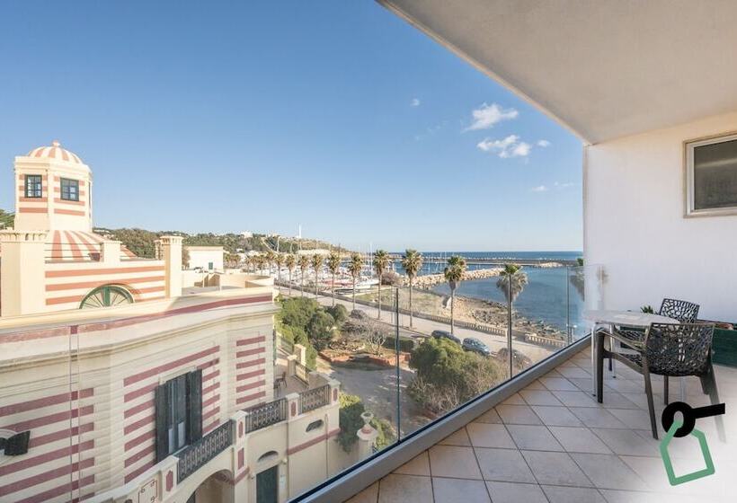 فندق Hotiday Room Collection   Leuca Lungomare