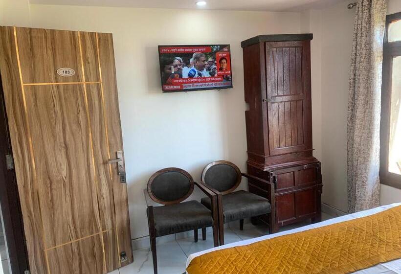 Kufri Hotel Beercastle