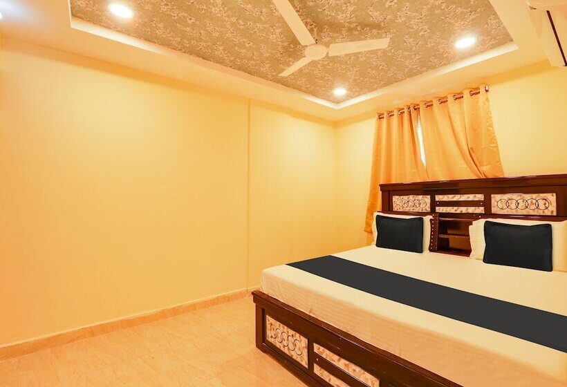 Oyo Flagship Hotel Bommarillu