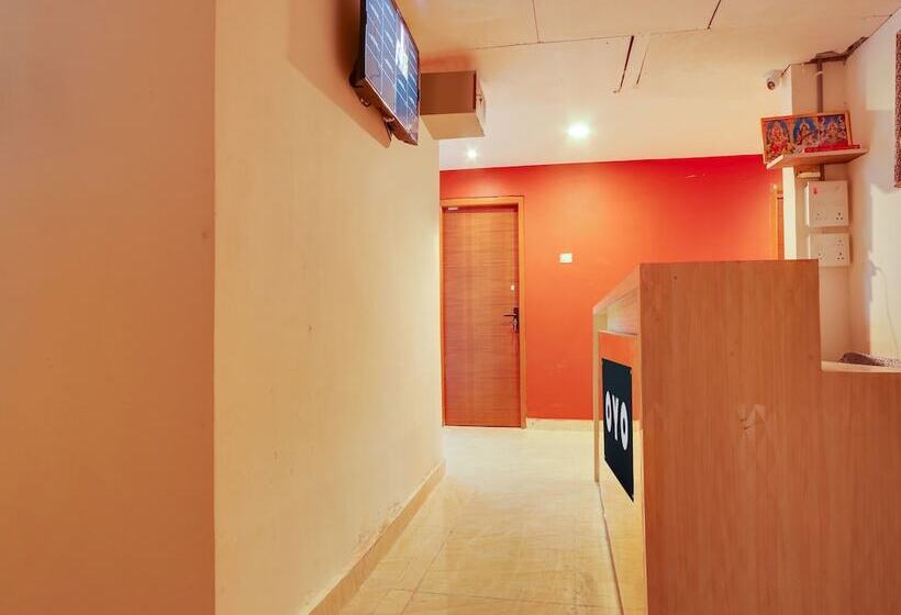 Oyo Flagship Hotel Bommarillu