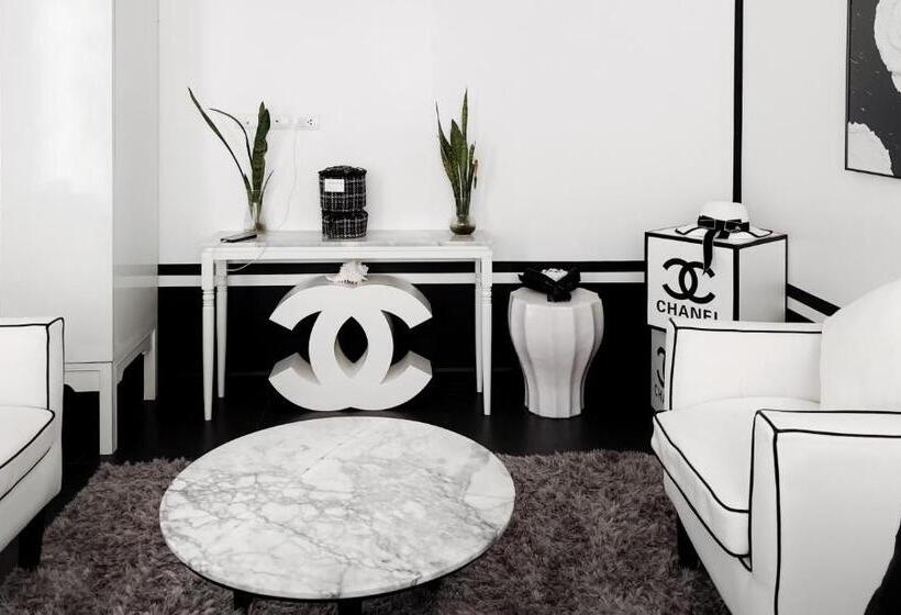 펜션 查龙3卧室花园泳池别墅