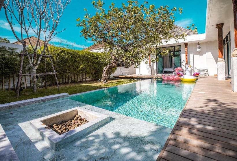 펜션 查龙3卧室花园泳池别墅