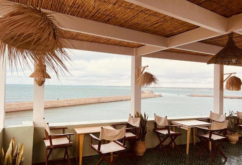 膳宿费 Art Riad Au Bord De La Mer 2