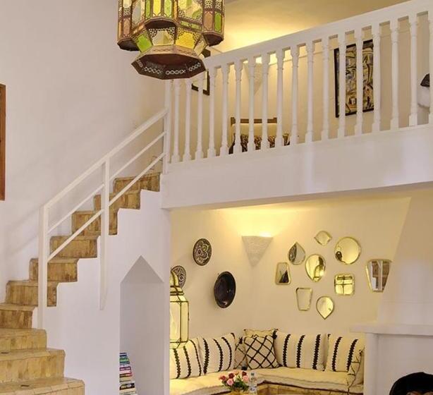 膳宿费 Art Riad Au Bord De La Mer 2