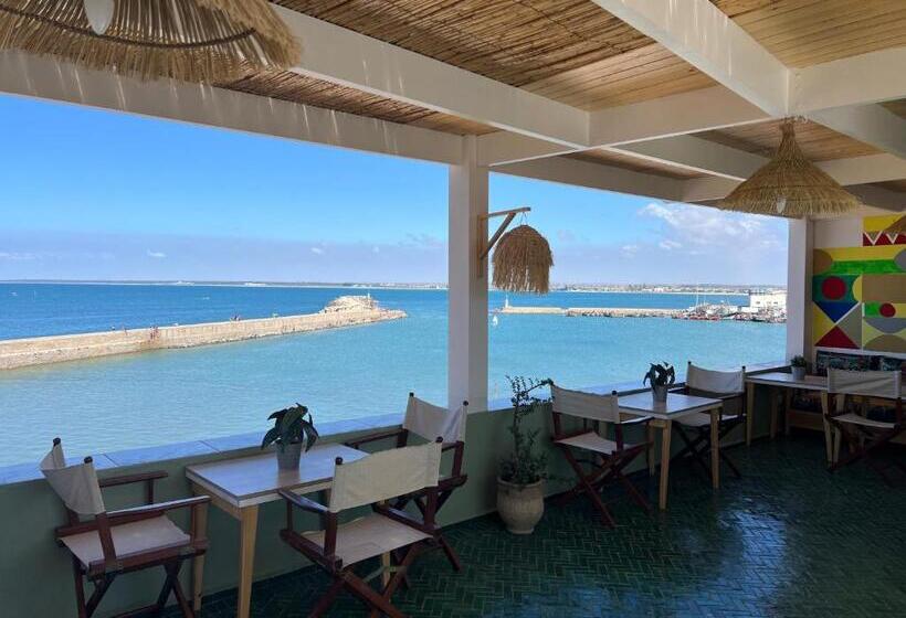 膳宿费 Art Riad Au Bord De La Mer 2