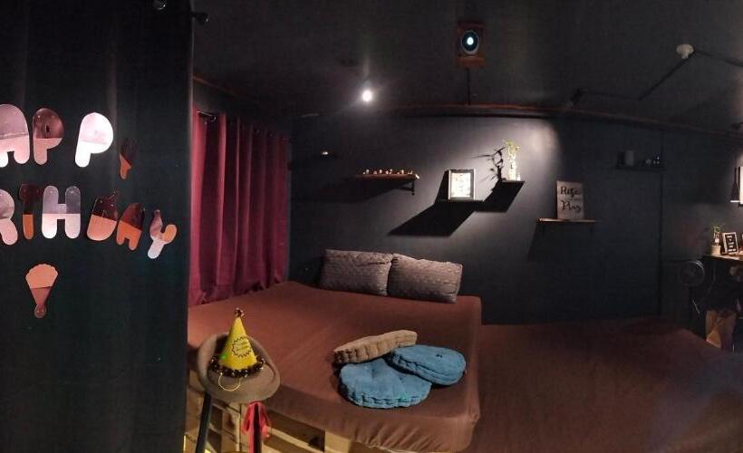 پانسیون El Meir Staycation Smart Cabin Beside Enchanted Kingdom