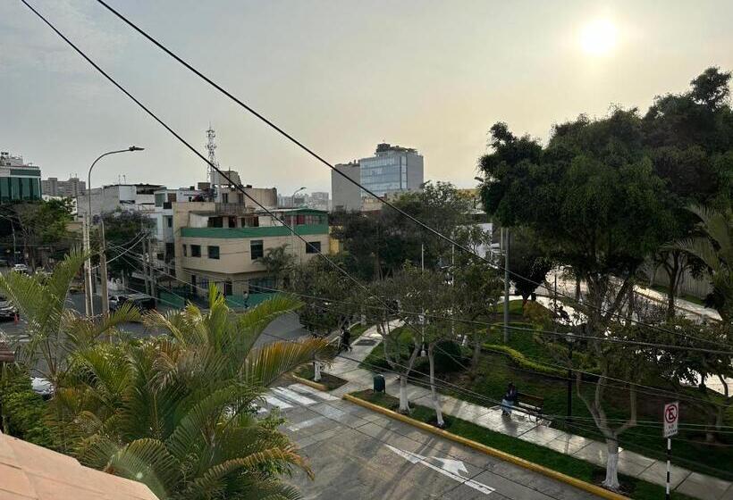 پانسیون Habitacion Doble Vista A La Huaca Miraflores