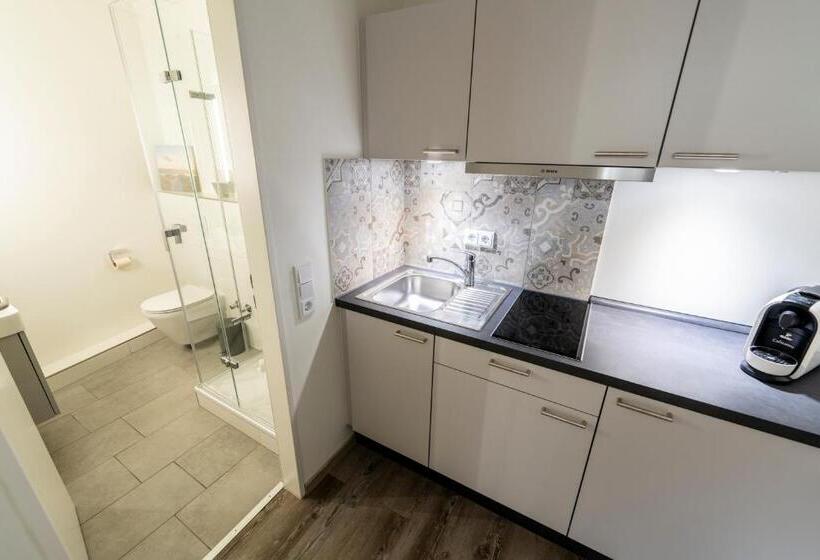 بنسيون Hökis Zimmervermietung 9 Mit Küchenzeile