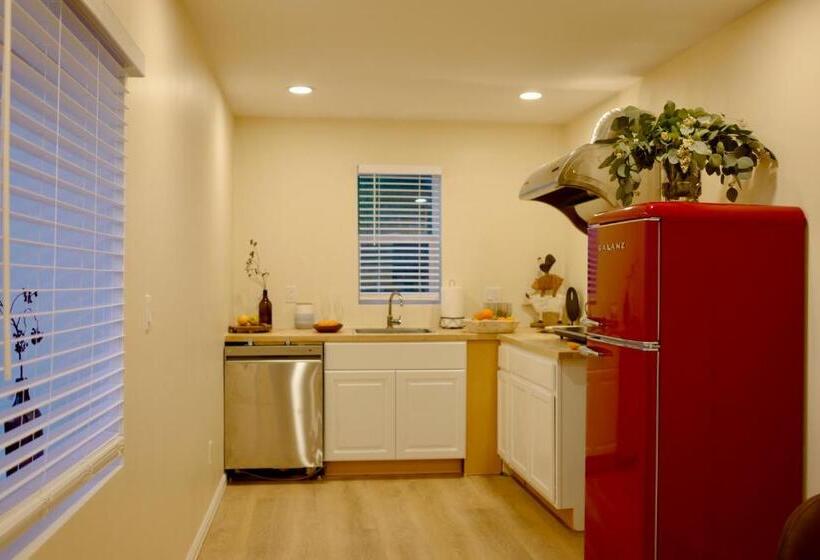 بنسيون Hollywood Hills Haven Guest House