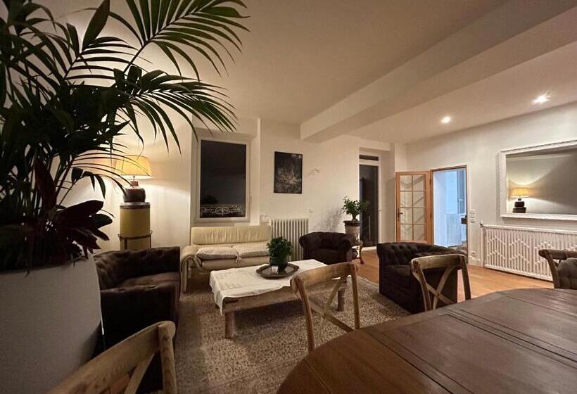 펜션 L Escale De Beauregard