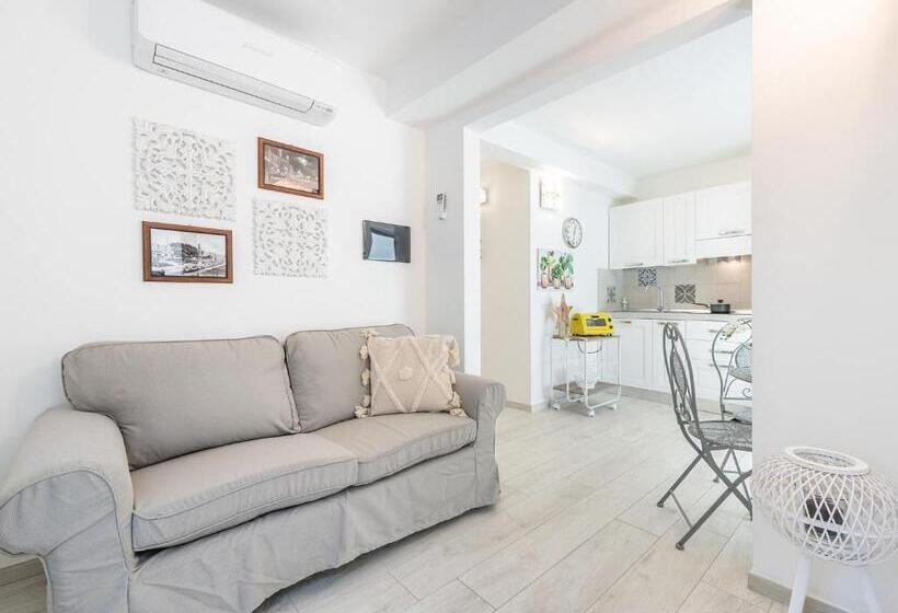 膳宿费 La Buona Stella