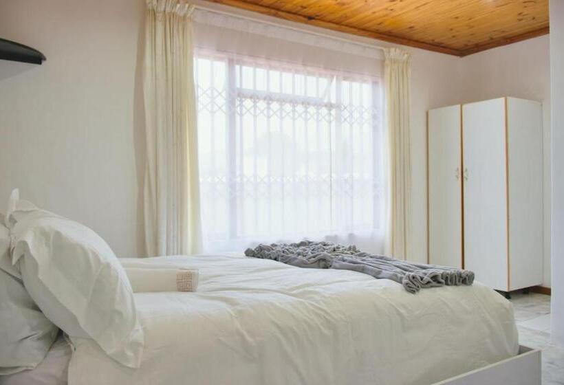 بنسيون Lake Acres Guest House