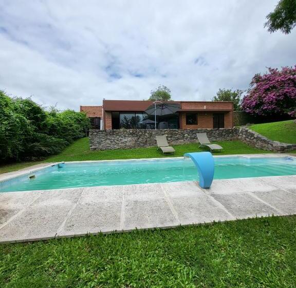 Пансион Las Pircas 182