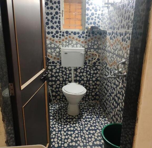 بنسيون Matoshree Nivas