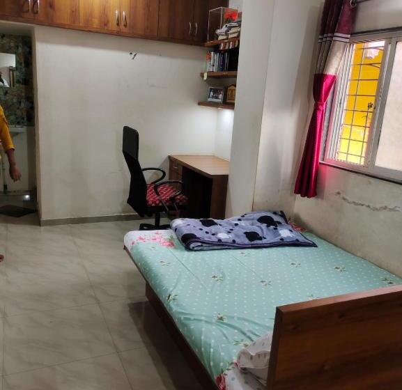 بنسيون Matoshree Nivas