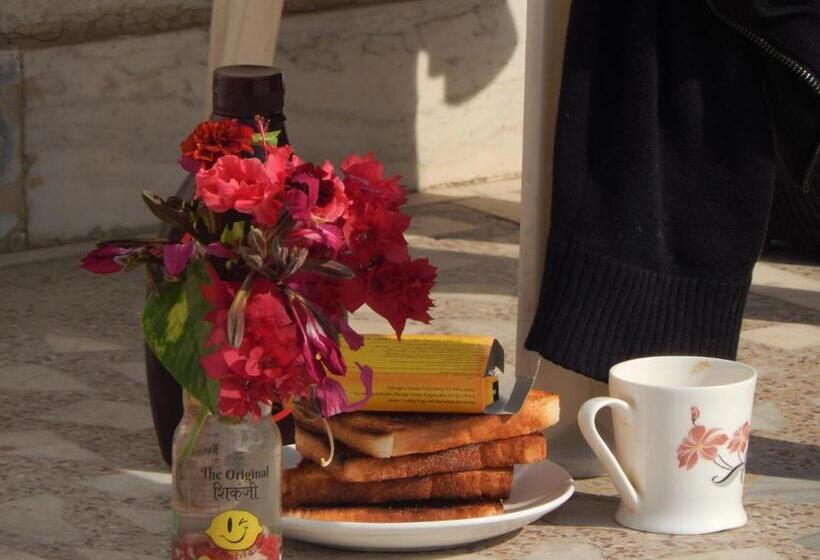 Пансион Nirvan Ika