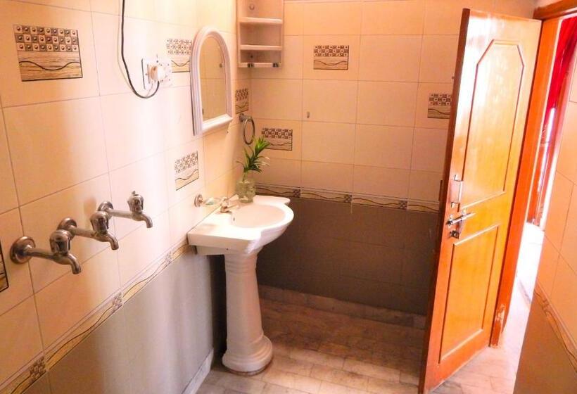 Пансион Nirvan Ika