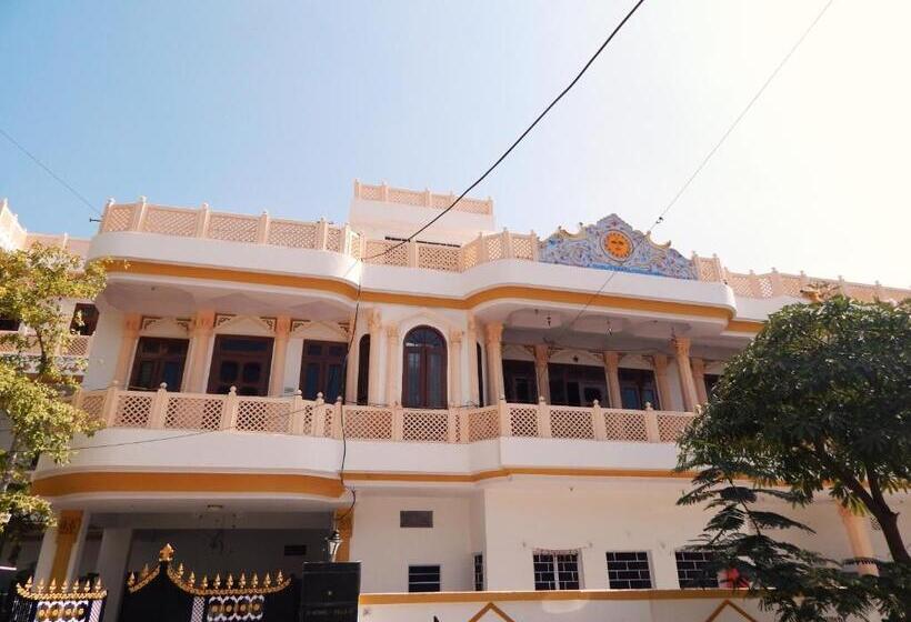 Пансион Nirvan Ika