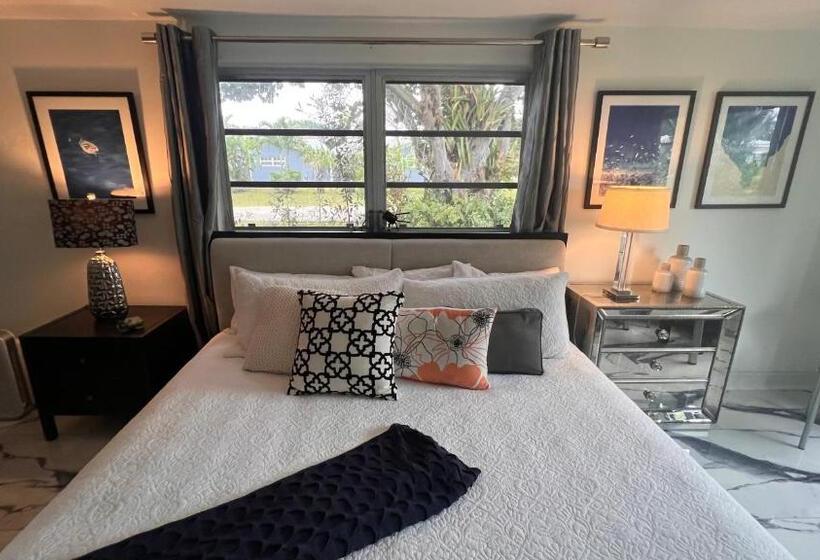 بنسيون Paradise Gardens Wilton Manors  Male Only