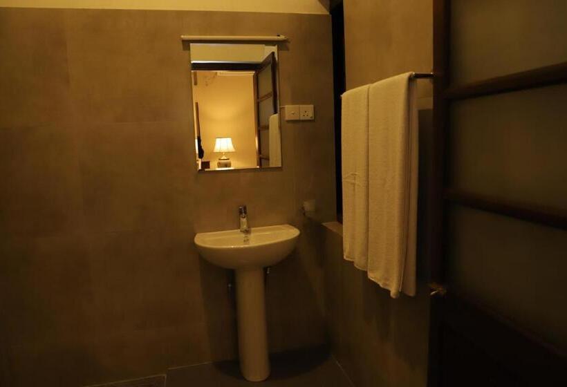 ペンション Sathmin Villa