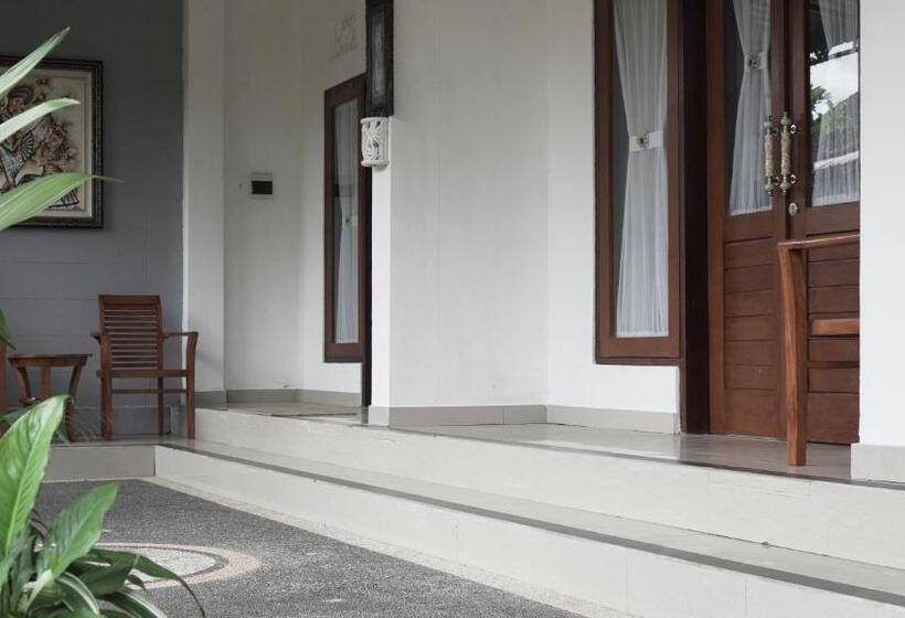 פנסיון Sri Sedana Guest House