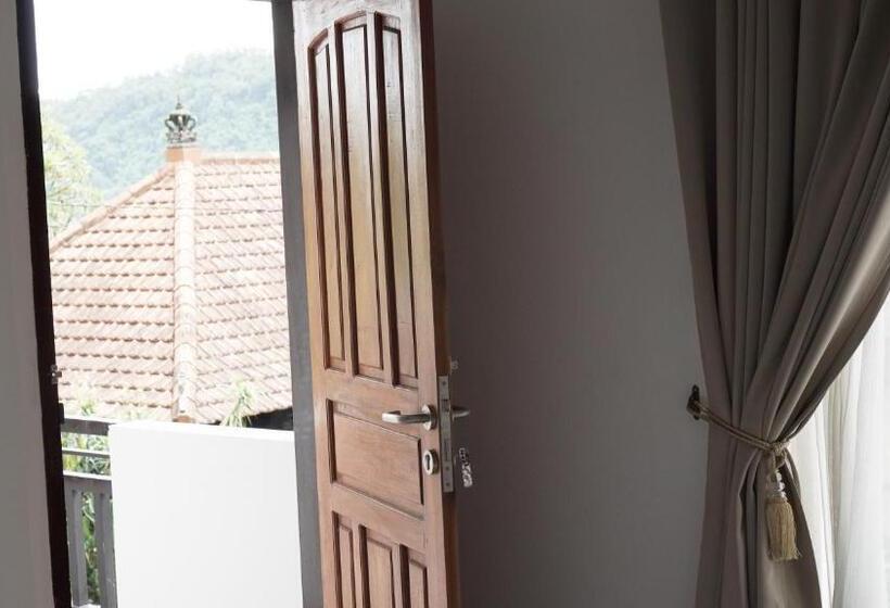 פנסיון Sri Sedana Guest House