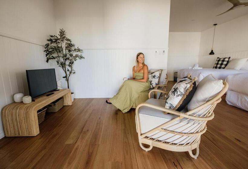 بنسيون Sur Mer Studio   Seaside Escape