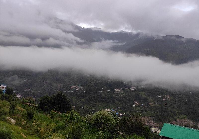 리조트 Aikyam Cottages & Camps