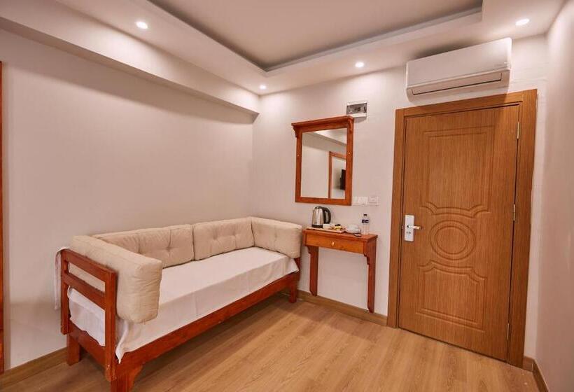 Sabina Hotel Near Grand Bazaar, City Center