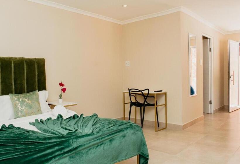 The City Club On Plein