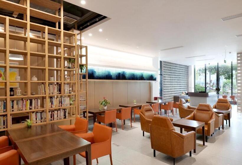 Wuyu Hotel Chongqing Southwest University & Jialing Riverside