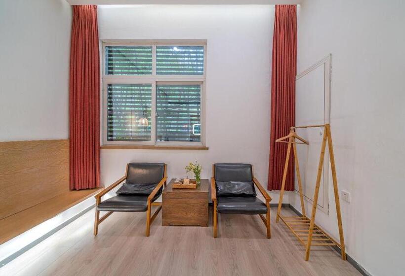 Wuyu Hotel Chongqing Southwest University & Jialing Riverside